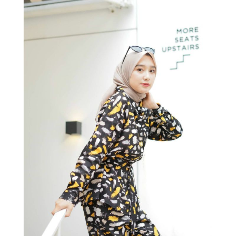 PAKAIAN WANITA - TARRI ONESET - SETELAN WANITA - SET CELANA - PAKAIAN TERLARIS