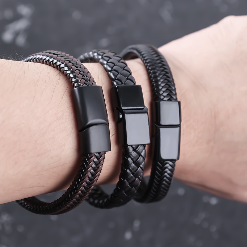 Gelang Tangan Bahan Kulit Warna Hitam Gaya Klasik Punk Rock Dengan Gesper Magnetik Untuk Pria