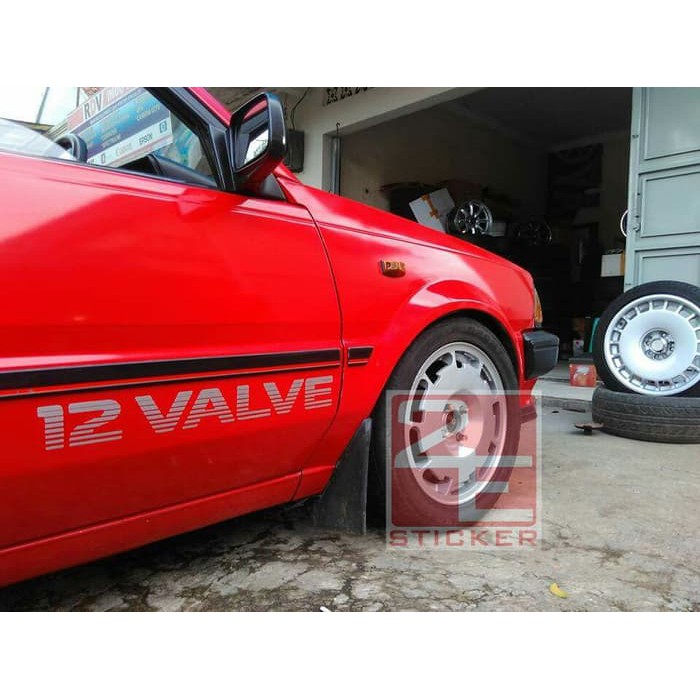 Stiker 12 VALVE Si Limited Starlet Kotak