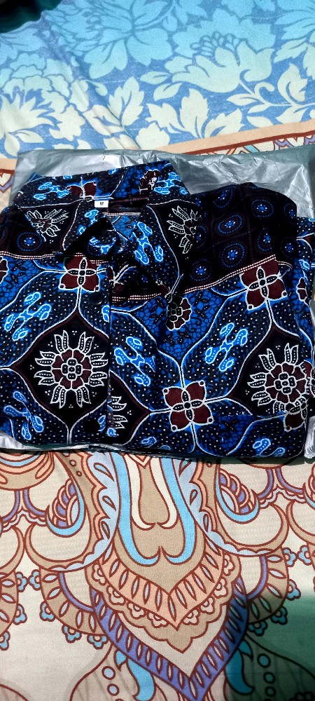 Kemeja Batik Kramik Biru Seragam Batik M L Xl Atasan Baju Batik Pria Kekinian Murah Keren Terlaris
