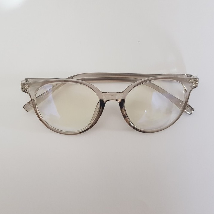 Kacamata Anti Radiasi Fashion Wanita Pria Frame Ringan Korea Design Lensa Transparan Anti UV-abu