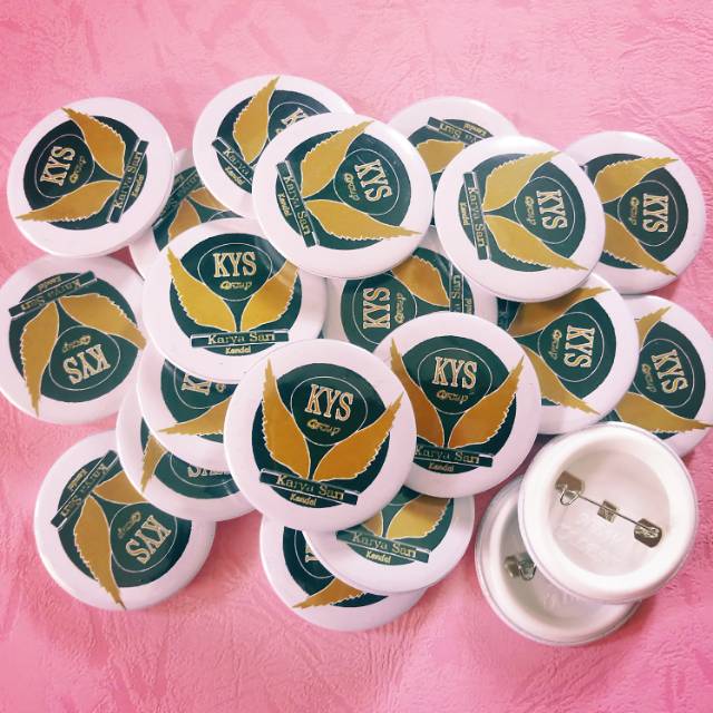 Pin kecil custom