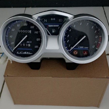 SPEEDOMETER/KILOMETER VIXION OLD