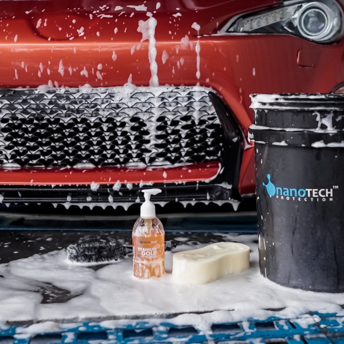 Nanotech Titanium Gold Class Series Premium Car Wash &amp; Wax Shampoo Mobil