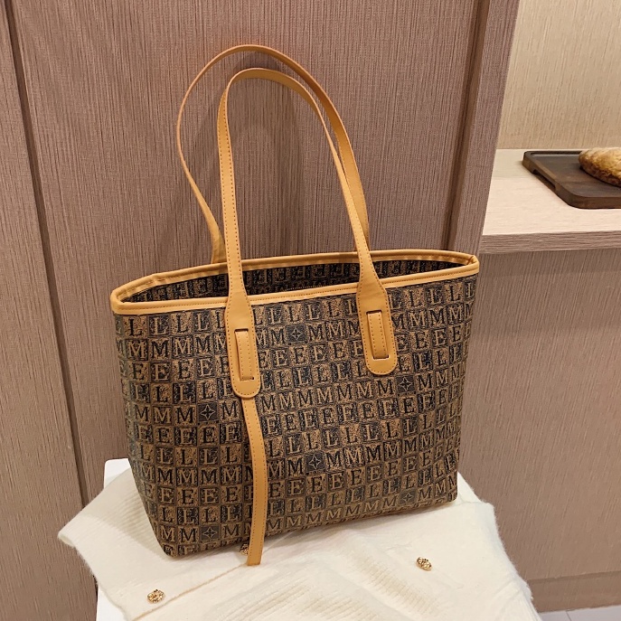 (2Pc Bisa 1Kg)GTBI998875489 New arrival  !!! Tas Tote  Wanita Import Premium