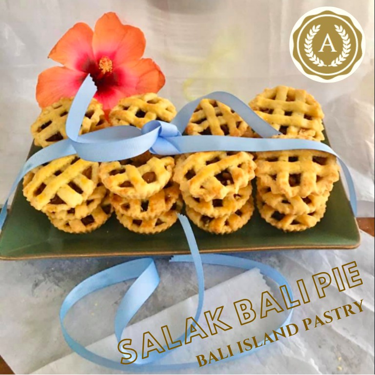 

HAMPER CANTIK ! SALAK BALI PIE