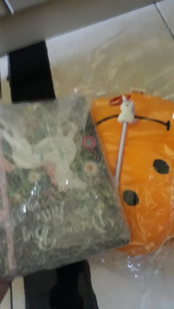 Bantal Smile Kotak / Bulat Emoticon + Gantungan / Bantal Cute / Bantal Kotak