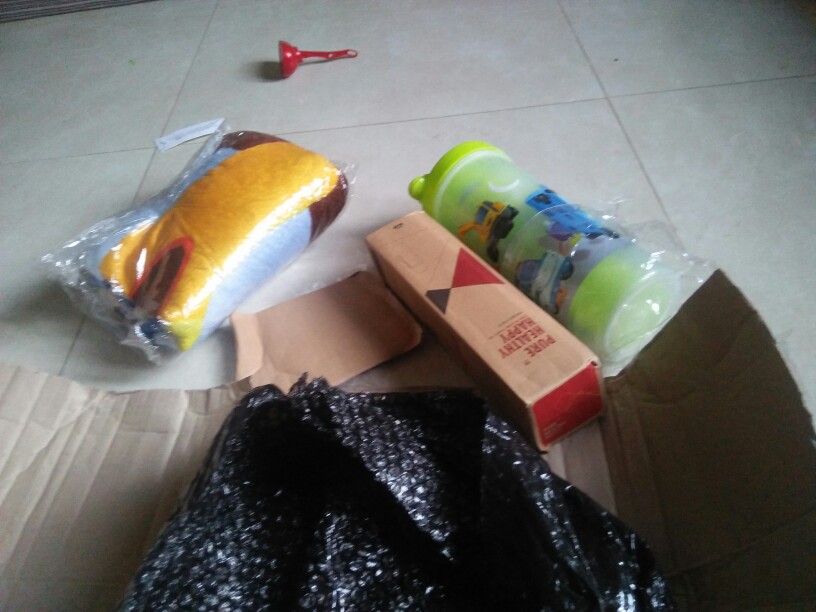 Teko Set Karakter / Teko Set Gelas Beranak / Teko Beranak Set Cangkir 5 In 1 Karakter