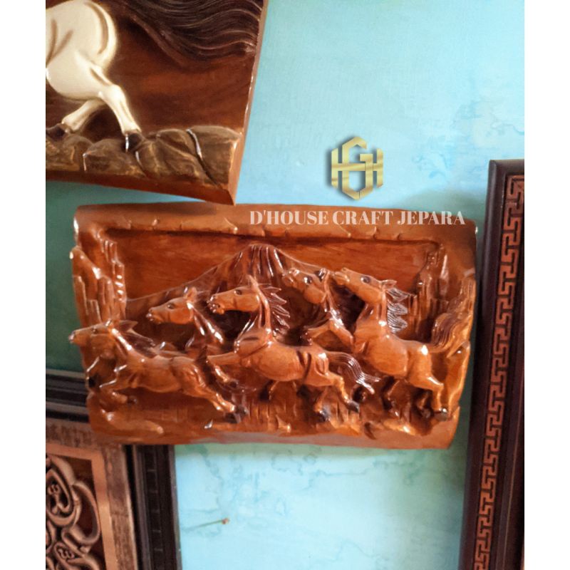 Pajangan Dinding Relief Kuda Berlari Kayu Jati