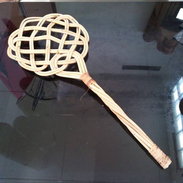 Pemukul kasur rotan/ Pembersih Kasur rotan