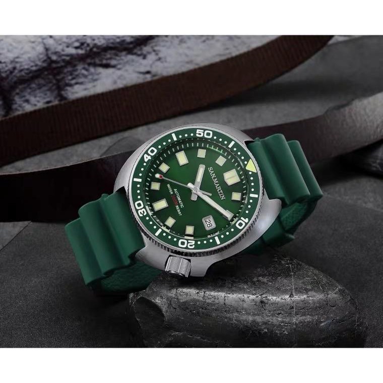 Jam Tangan San Martin Turtle 6105 Homage Metallic Green 200m Diver