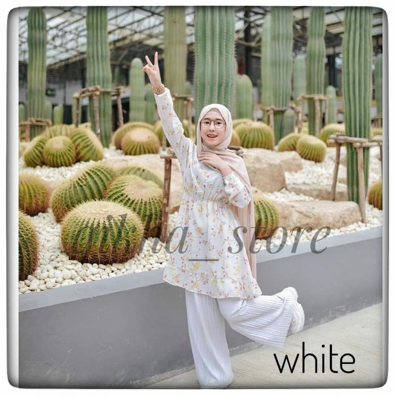 CELANA KULOT PLISKET IMPORT JUMBO MUAT S-M-L-XL-XXL-White