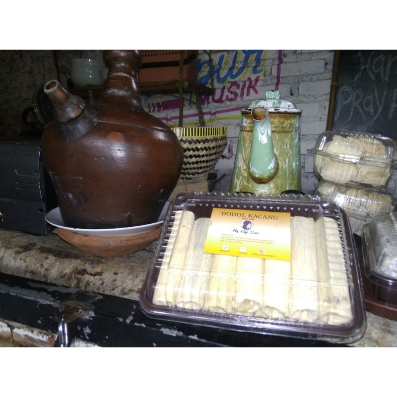 

Dodol Kacang Khas Majalaya/ Hj.Ayi Sari