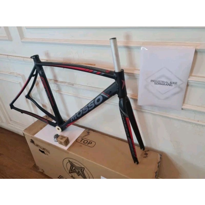 Frame Roadbike Mosso 715ARC Size 510mm Warna Hitam Merah . Rangka Sepeda Balap Road Bike 715 ARC Size Ukuran 51cm 510 mm