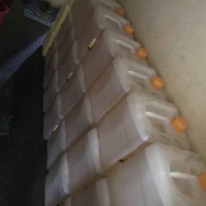 

MINYAK GORENG BARCO 18 LITER COCONUT OIL DFBH5612DF