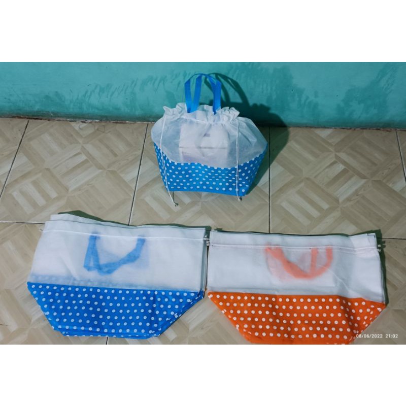 

Tas Berkatan Polkadot