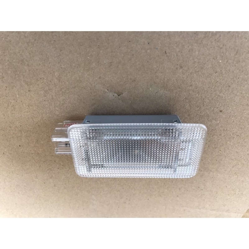 Lampu Door Trim mobil Innova Reborn 2017-2019