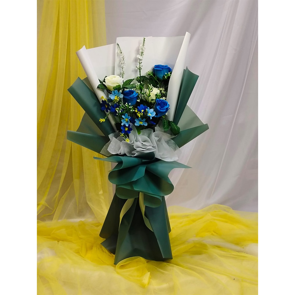 

Buket Bunga Blue Biru| Bouquet Bunga | Bunga Wisuda| Hand Bouquet 11