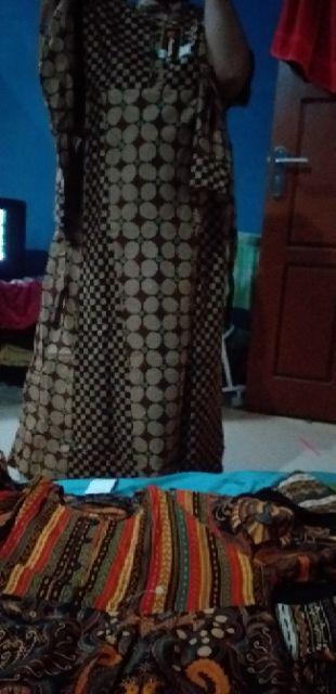 Yuli - Gamis Katun Ld 110 Cm Pb 135 Cm Batik Kencana Ungu(ku) Lebel Hitam(kuh)