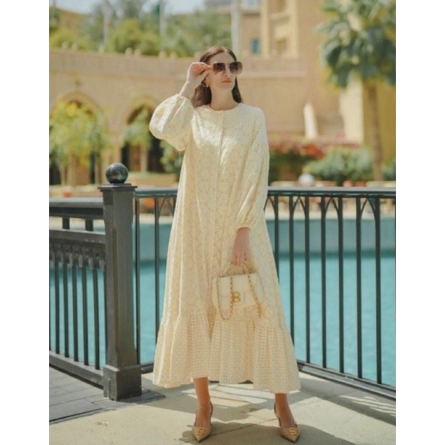Ziana Dress cream size M benang Jarum