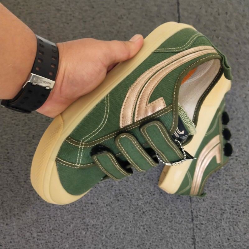 Johnson Velcro Galaxy x Green gum Original