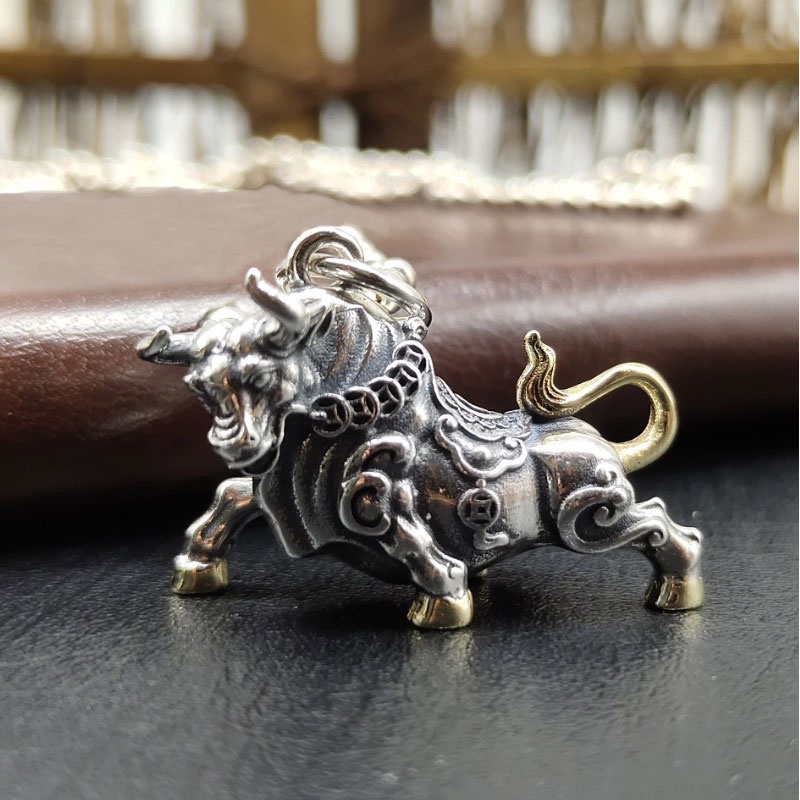 2022 Kalung Rantai Liontin Banteng Bahan Metal Gaya Punk Gothic Hip Hop Untuk Pria