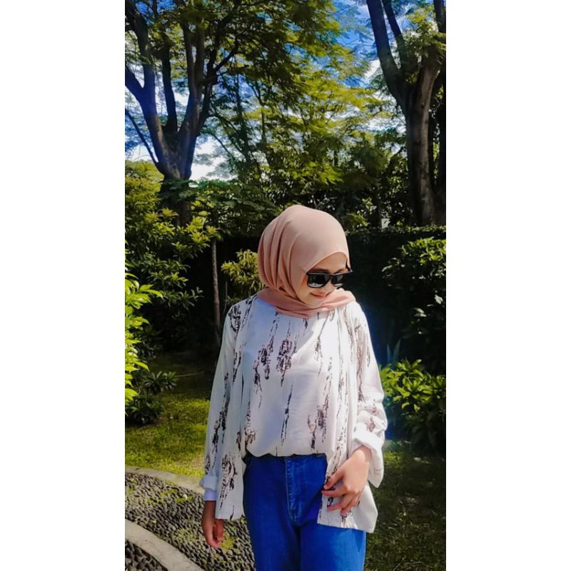 Eshal Hijab - CHELA BLOUSE BERBAHAN RAYON