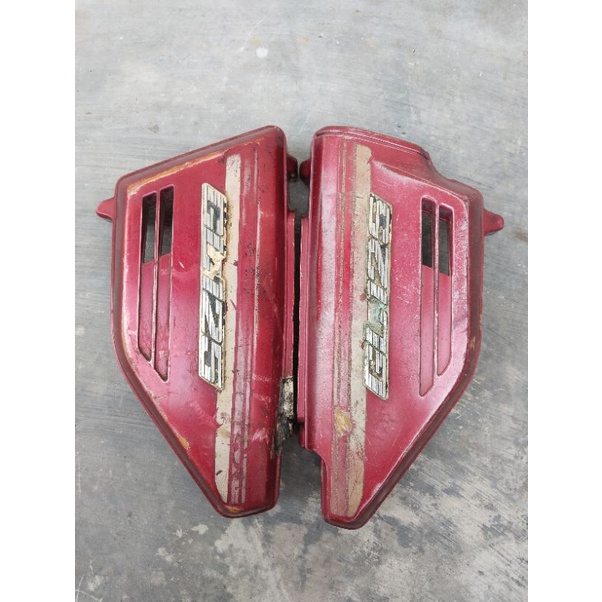 kempol box aki honda GL 100 125 original paint merah set emblem