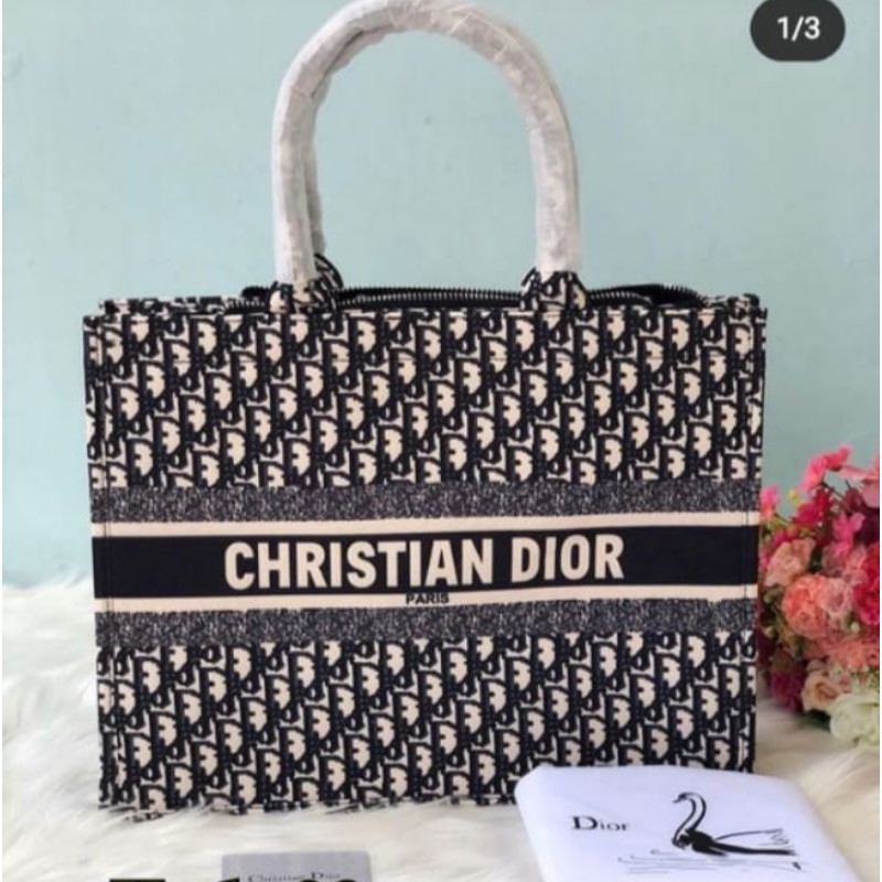 

DI OR Tote box kanvas