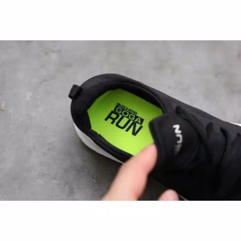 SKECHERS GO RUN MOJO TALI