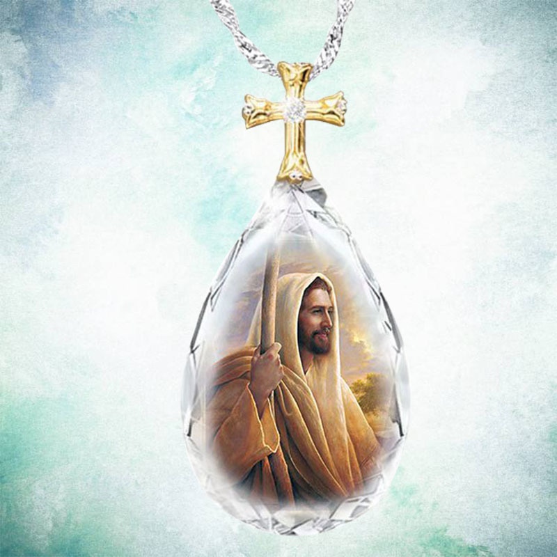 Kalung Rantai Dengan Liontin Salib Yesus Kristal Natural Untuk Wanita