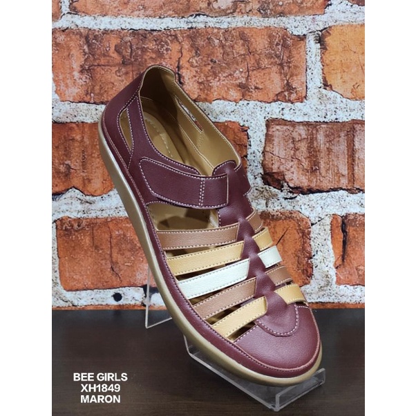 sepatu sandal rangkek wanita bahan kulit BEE GIRLS