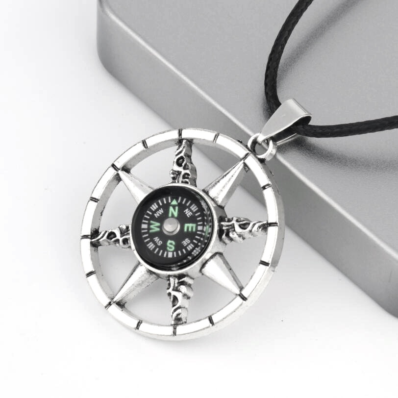 Baru Kompas Tali Kulit Baja titanium Kalung Cowok Dan Cewek Liontin Baja titanium Liontin Pasangan Kalung