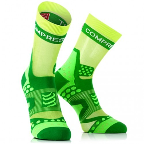 COMPRESSPORT PRO RACING SOCKS ULTRALIGHT RUN HIGH kaos kaki lari ultra