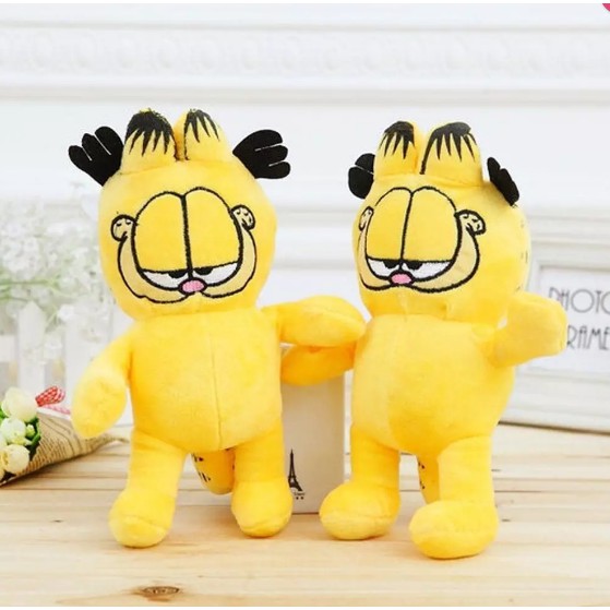 Boneka Garfield