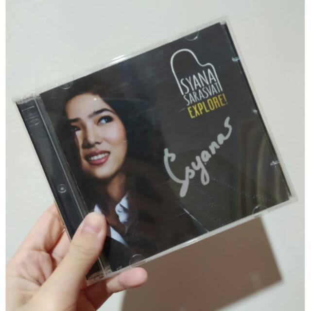 CD ISYANA EXPLORE BERTANDA TANGAN ASLI ISYANA