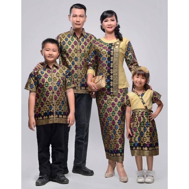 Batik sarimbit batik keluarga