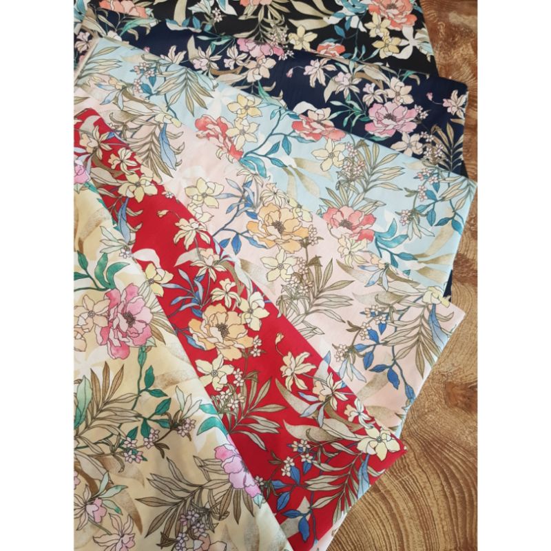 Kain Katun Jepang Motif Bunga Besar CJ065 [Min. Beli 1 Meter]