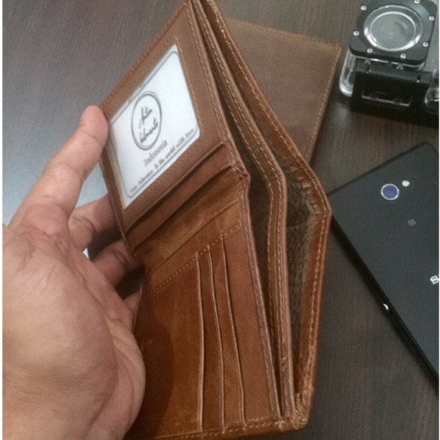 dompet lipat pria bahan kuit asli impor berkulitas model lipat biasa lidah tngah #dompet #dompetpria #dompetkulit #dompetcowok #dompetkulitpria #dompetkeren #dompetimpor #dompetbagus