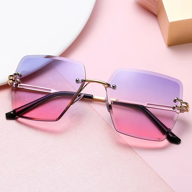 Kacamata Hitam Fashion Wanita Trendy Style Korean Sunglasses Import