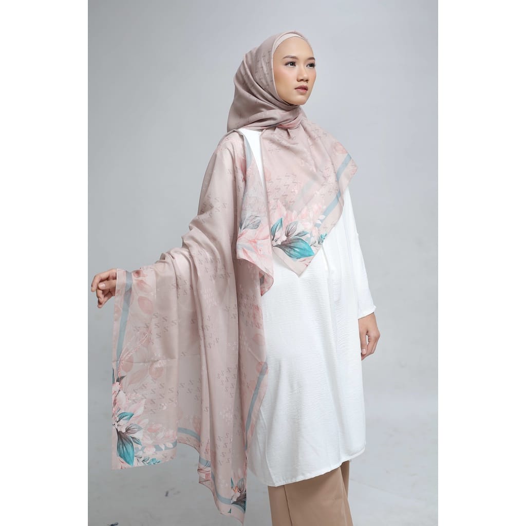 Bellani Edition Vilneria Scarf  Silver Pink /Kerudung Printing Motif Voal Ultrafine Hijab/Murah