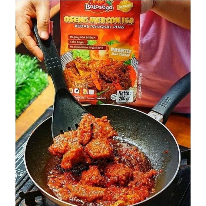 

Bolosego oseng mercon iga sapi 200gr lauk pauk pedas