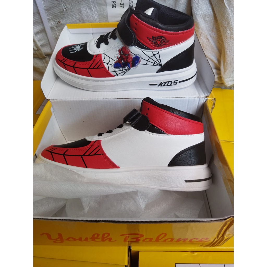 SEPATU  IMPORT ANAK COWOK KARAKTER SPIDERMAN YOUTH BALANCE 2522 (26-37)..cocok dipakai untuk anak-anak karena bahannya lembut warna tidak luntur dan tahan lama Sepatu sekolah sepatu paut sepatu anak tk ( COD )