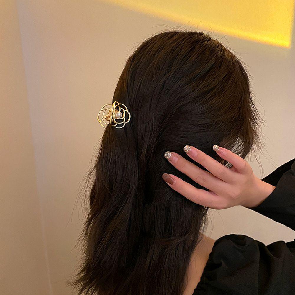 NEEDWAY Needway Camellia Hair Claw French Retro Metal Handmade Berlubang Keluar Bunga Jepit Gaya Korea Hiu Klip