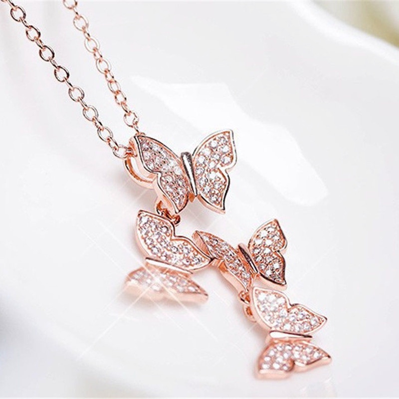 [Ready Stock]Fashion Retro Silver Plated Four Butterflies Diamond-Studded Necklace