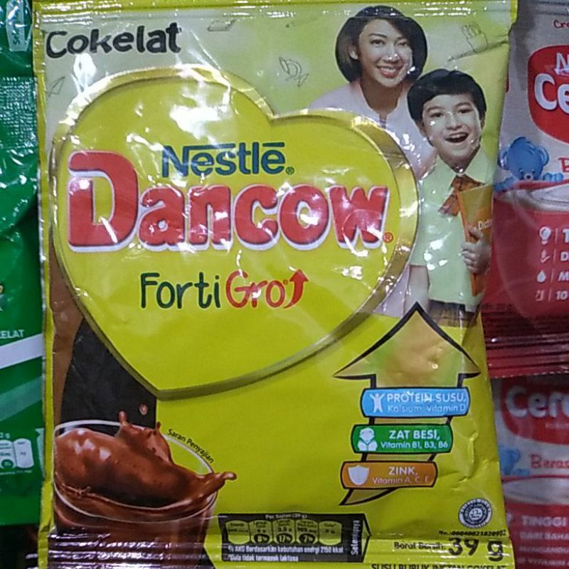 Nestle Dancow  ( 1 renceng isi 10 sachet )