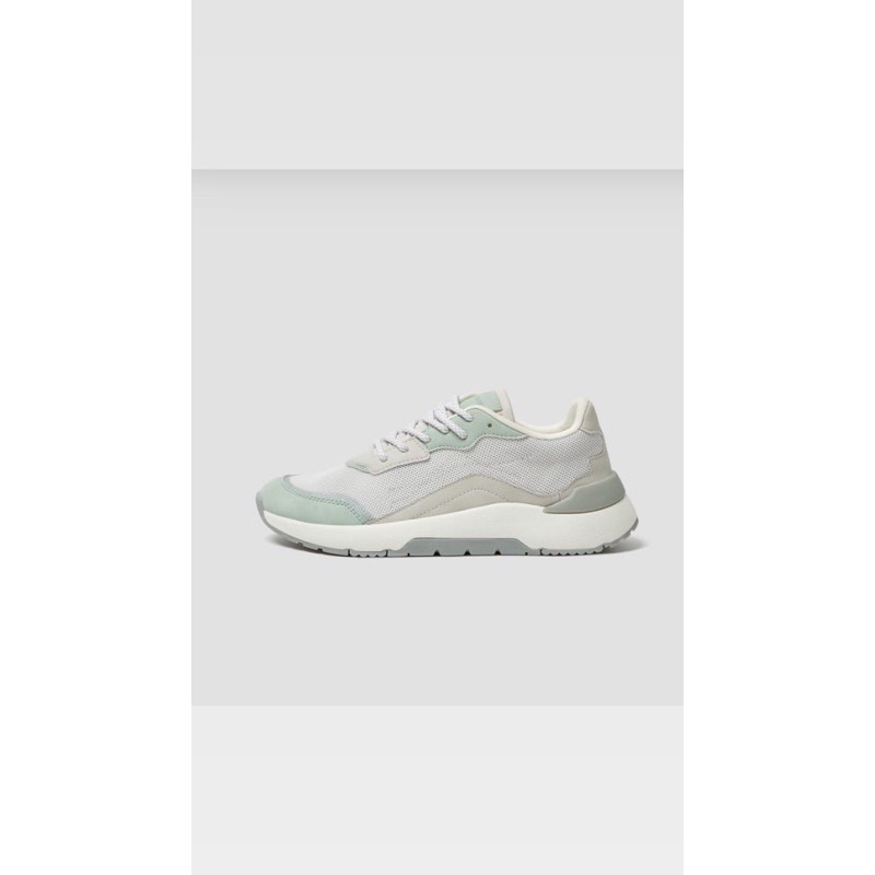 sepatu pull&bear original