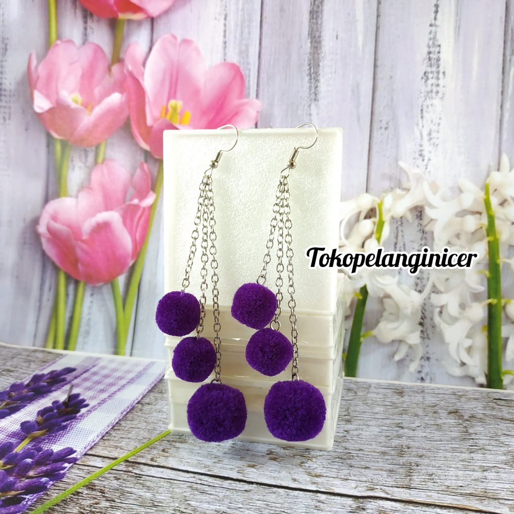 Anting kekinian Anting Hijab PomPom Tingkat  By Tokopelanginicer