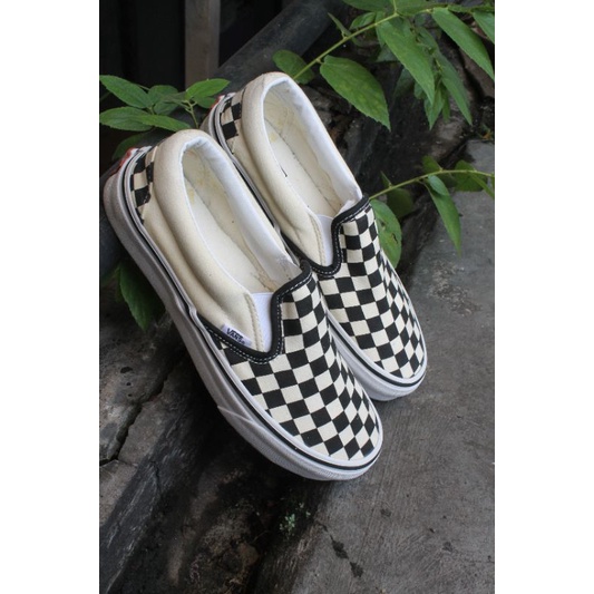 vans slip on checkerboard