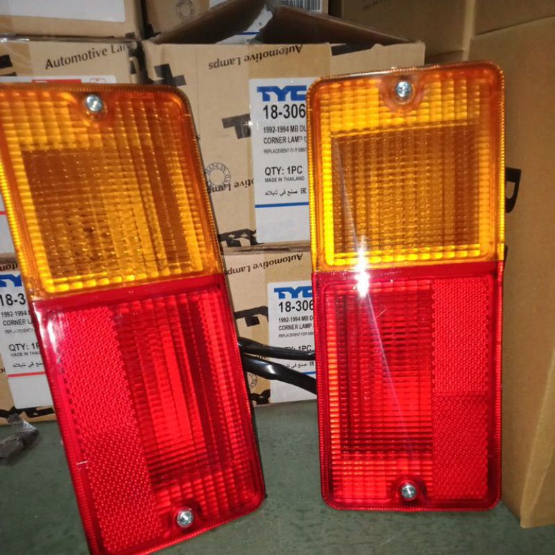 lampu rem belakang grand max